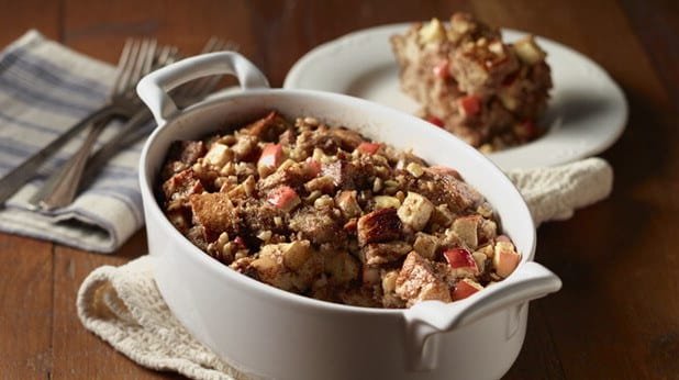 aPPLE BREAD PUDDING