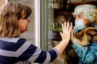 Here’s How To Take Care of Your Grandparents In The Pandemic Times