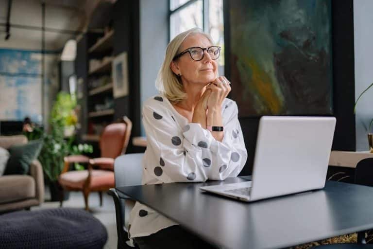 It can be difficult to navigate the complicated world of taxes, particularly for independent contractors and business owners